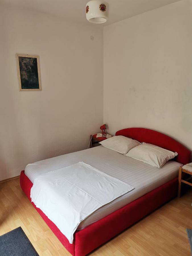 חוואר Apartments Radonic מראה חיצוני תמונה