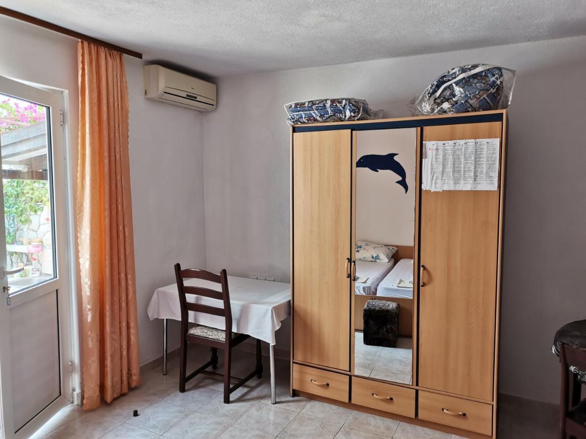 חוואר Apartments Radonic מראה חיצוני תמונה