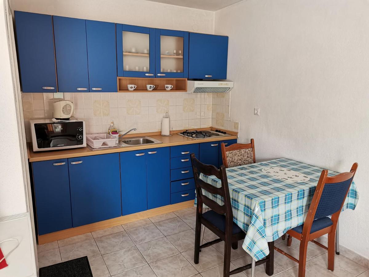 חוואר Apartments Radonic מראה חיצוני תמונה