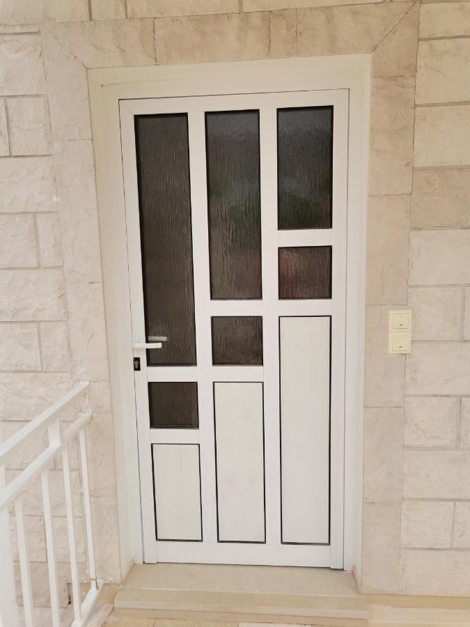 חוואר Apartments Radonic מראה חיצוני תמונה