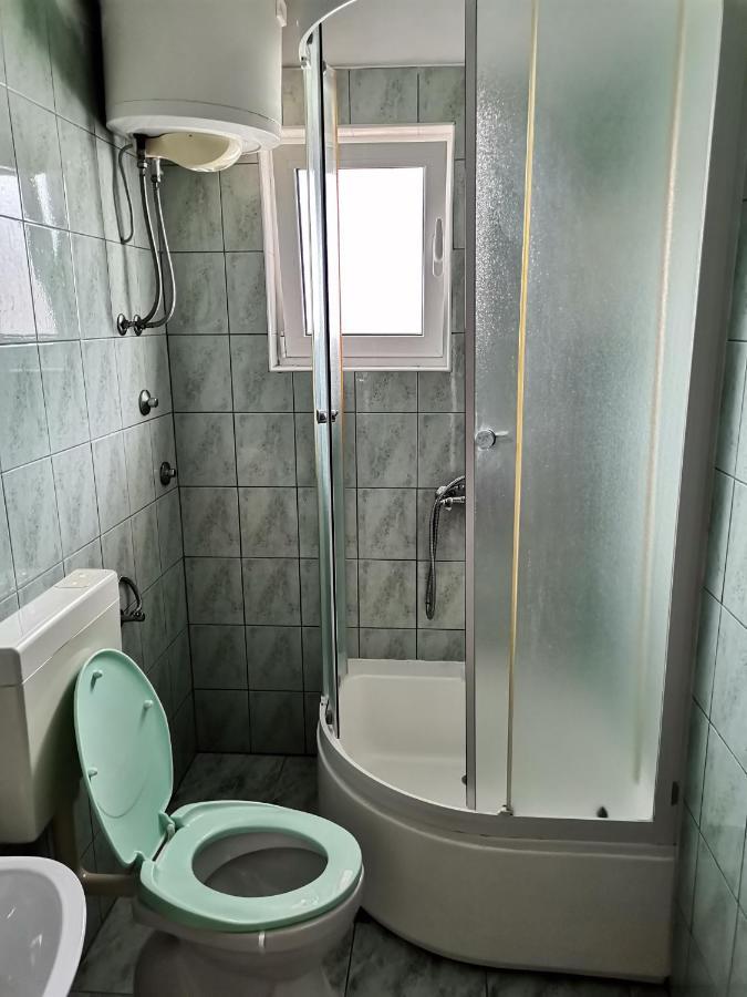 חוואר Apartments Radonic מראה חיצוני תמונה