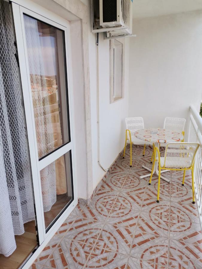 חוואר Apartments Radonic מראה חיצוני תמונה