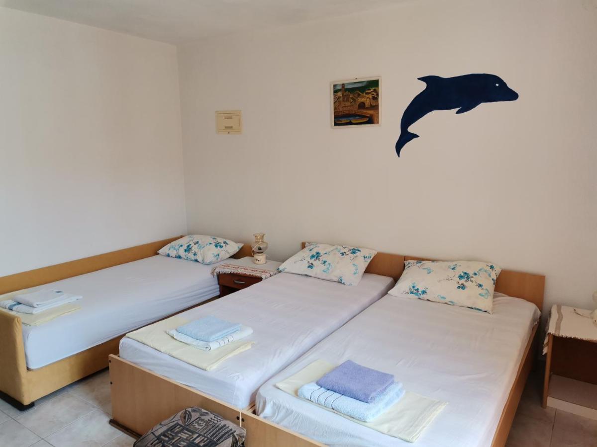 חוואר Apartments Radonic מראה חיצוני תמונה