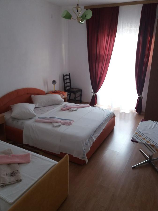 חוואר Apartments Radonic מראה חיצוני תמונה