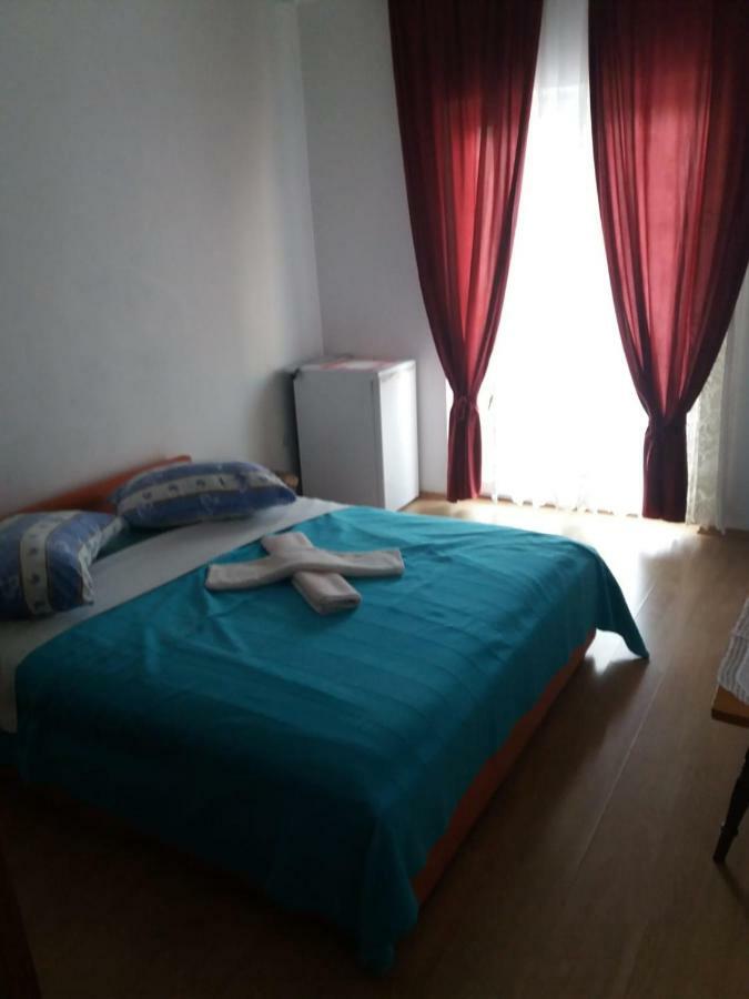 חוואר Apartments Radonic מראה חיצוני תמונה